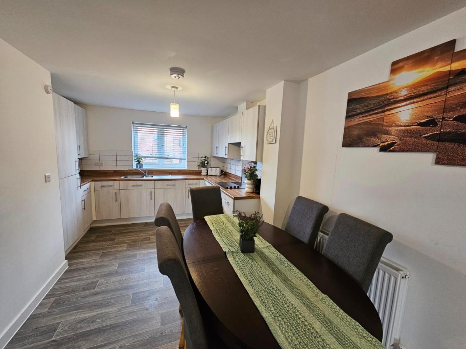 Modern 3 Bedroom Town House 입스위치 외부 사진